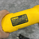 Thông số kỹ thuật máy mài cầm tay 100mm-850W Dewalt DWE8200T-B1