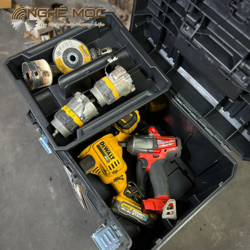 THÙNG DEWALT ĐỰNG DỤNG CỤ  DWST83346-1