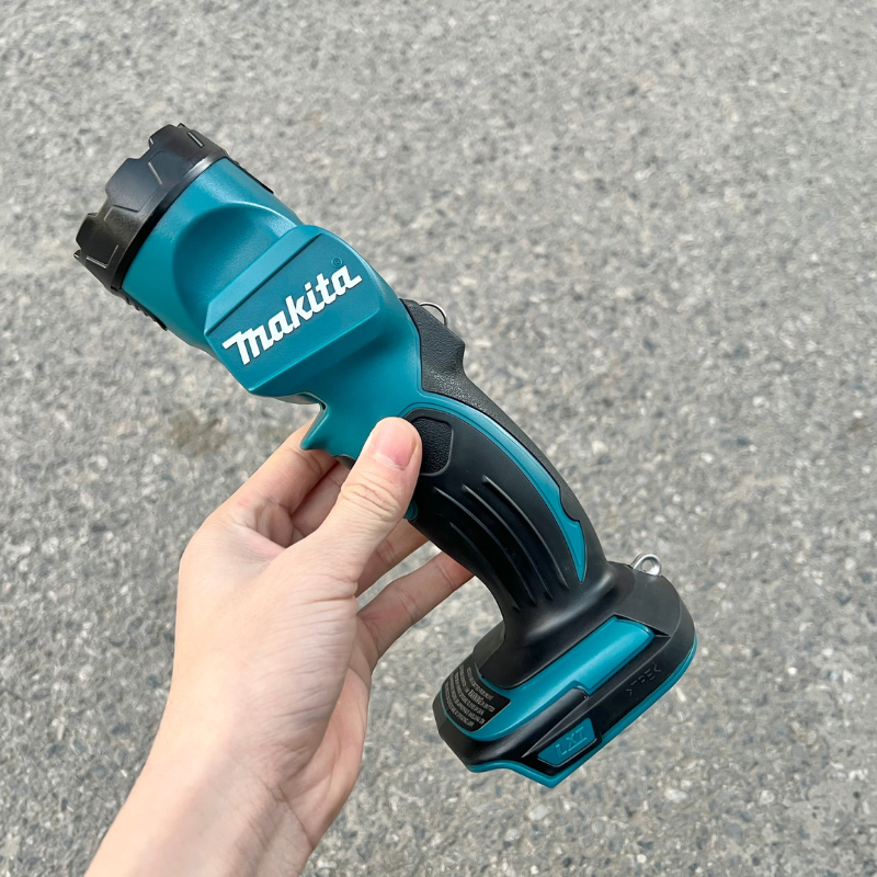 Đèn led dùng pin Makita DML815 (Cái)