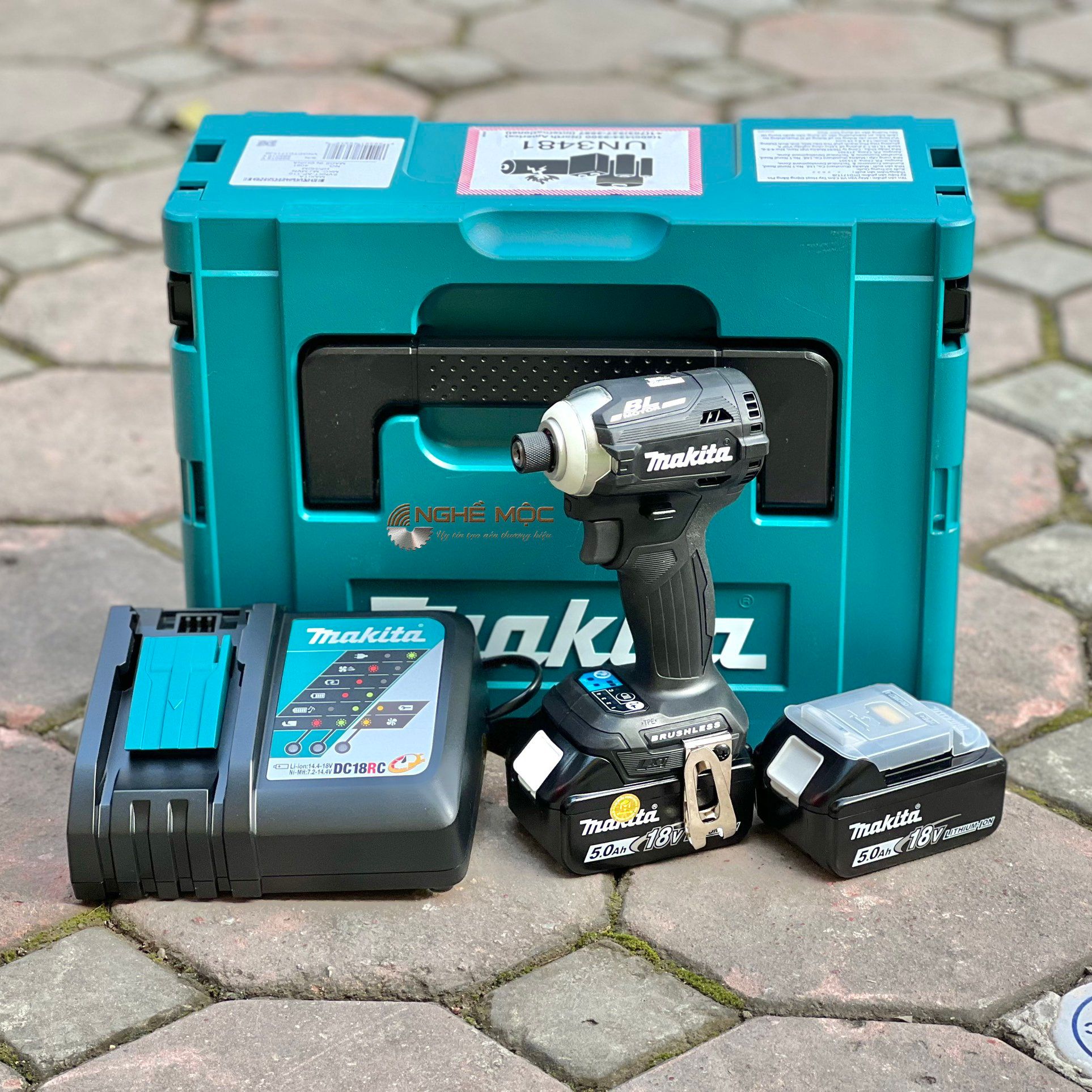 Máy bắt vít MAKITA DTD171