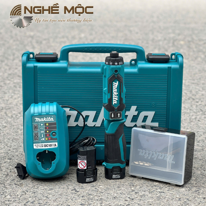 Máy bắn vít dùng pin 7.2V Makita DF012DSE