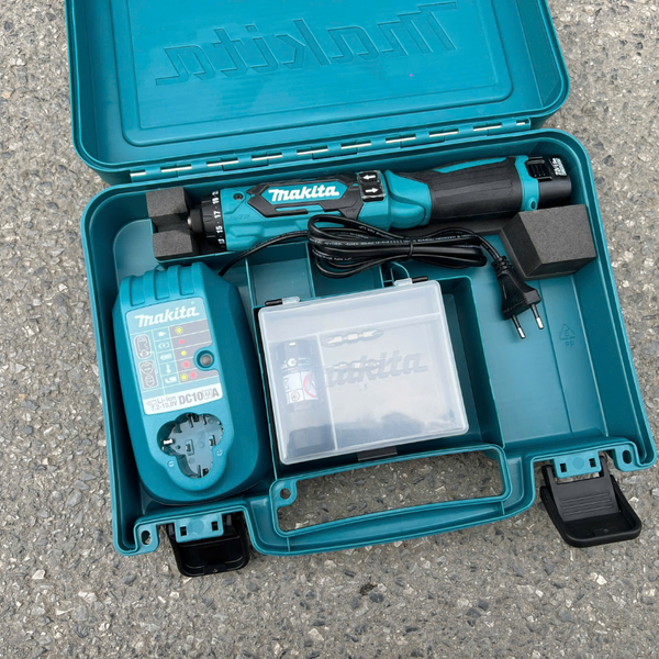 Máy bắn vít dùng pin 7.2V Makita DF012DSE