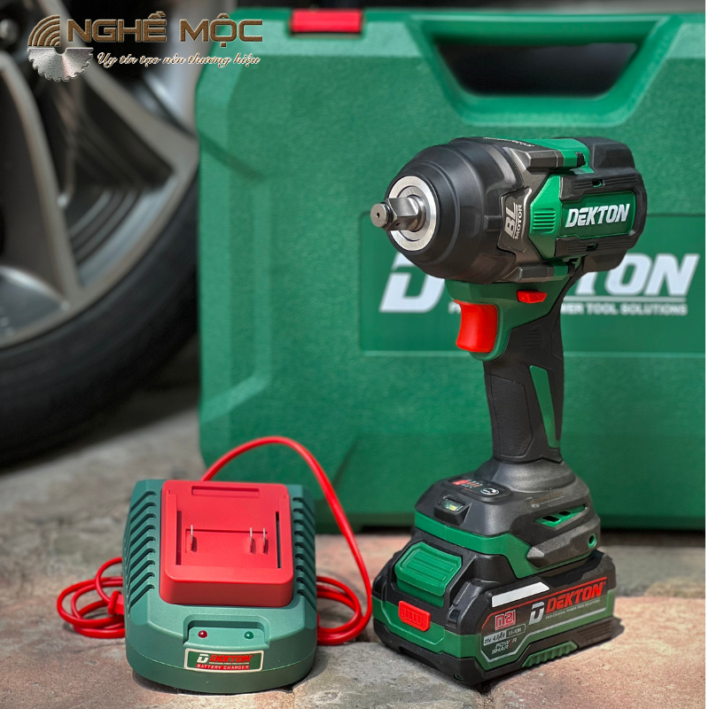Máy Bulong Pin Dekton M21-IW750N