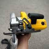 Máy cưa đĩa Dewalt DWE5615 1500W 184mm