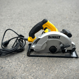 Máy cưa đĩa Dewalt DWE5615 1500W 184mm