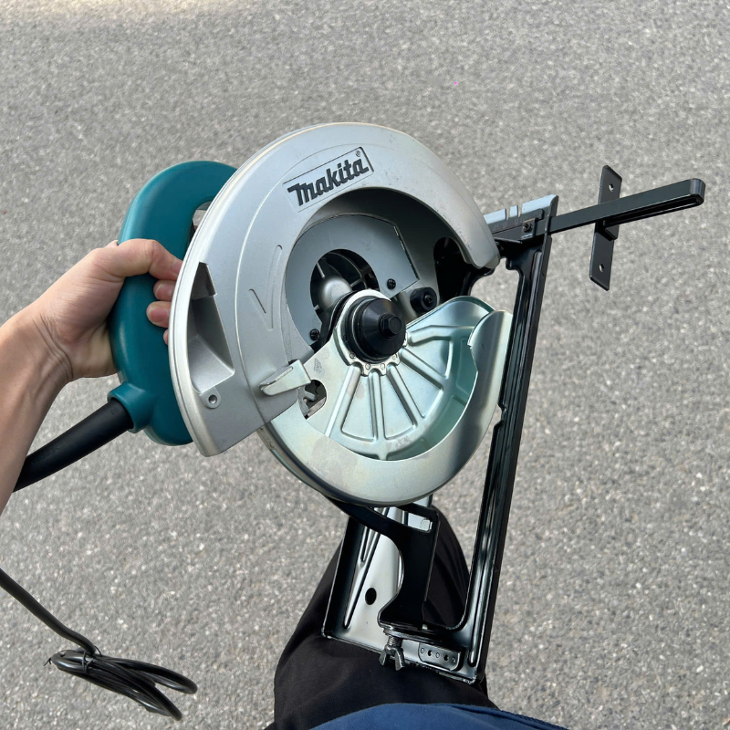 Máy cưa đĩa Makita N5900B