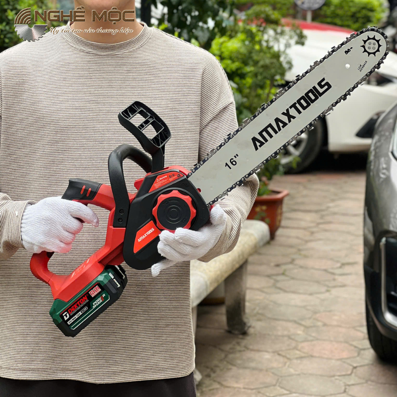 Máy cưa xích dùng pin Amaxtools ACX405-SM
