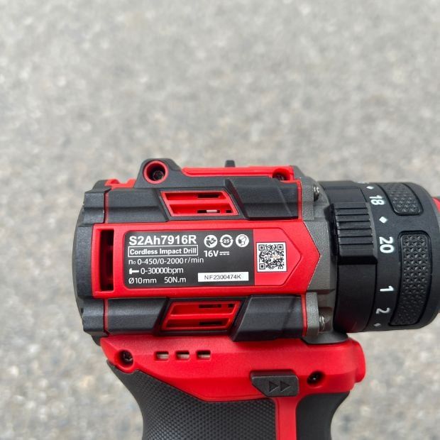 Máy khoan búa pin 16V SFUNPRO S2AH7916R