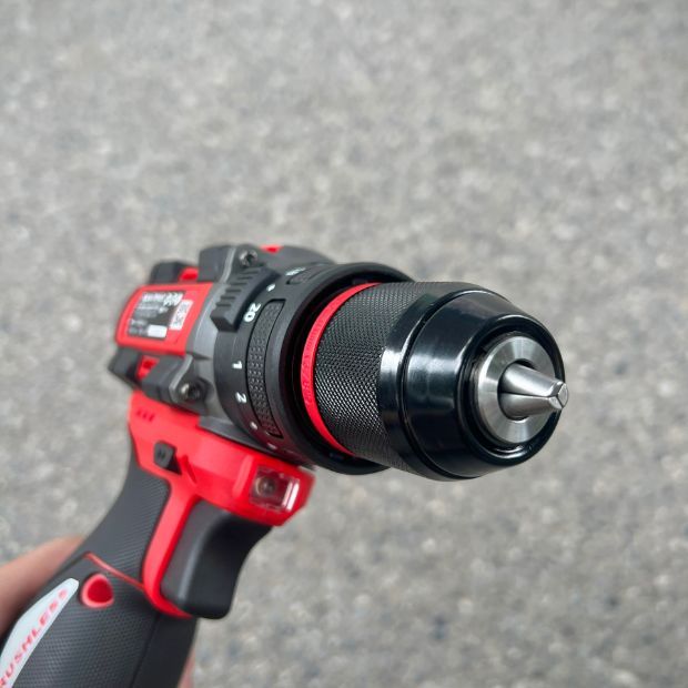 Máy khoan búa pin 16V SFUNPRO S2AH7916R