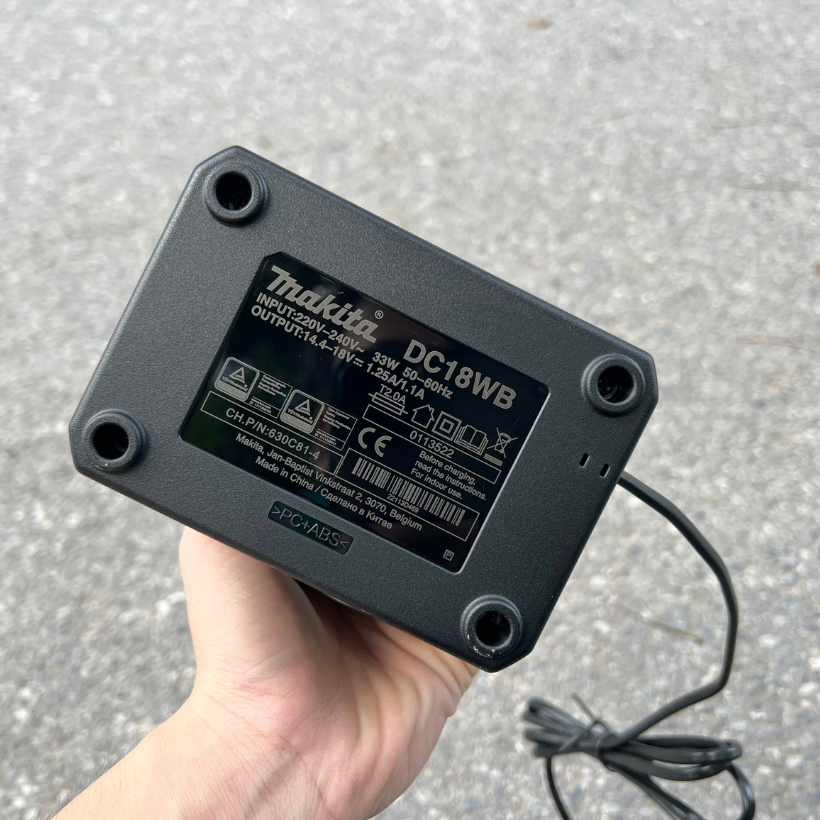 Cargador Makita: Potencia y Precisión en tus Manos - cargador makita