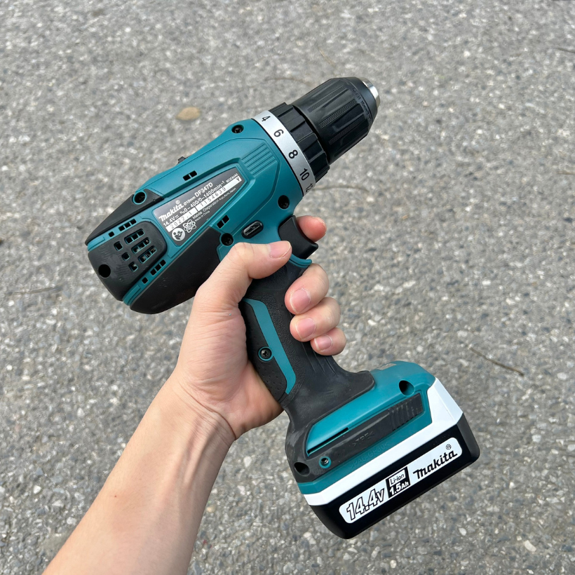 Cargador Makita: Potencia y Precisión en tus Manos - cargador makita