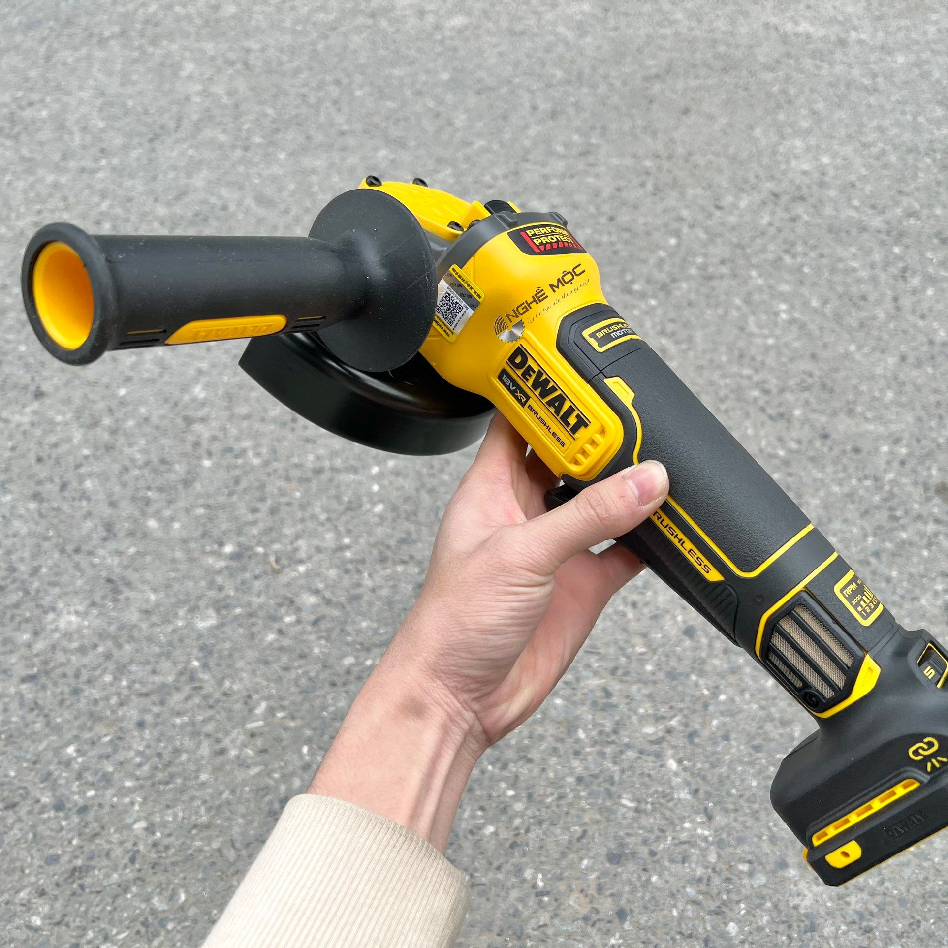 Máy mài Dewalt DCG416VSB – mochaiphat