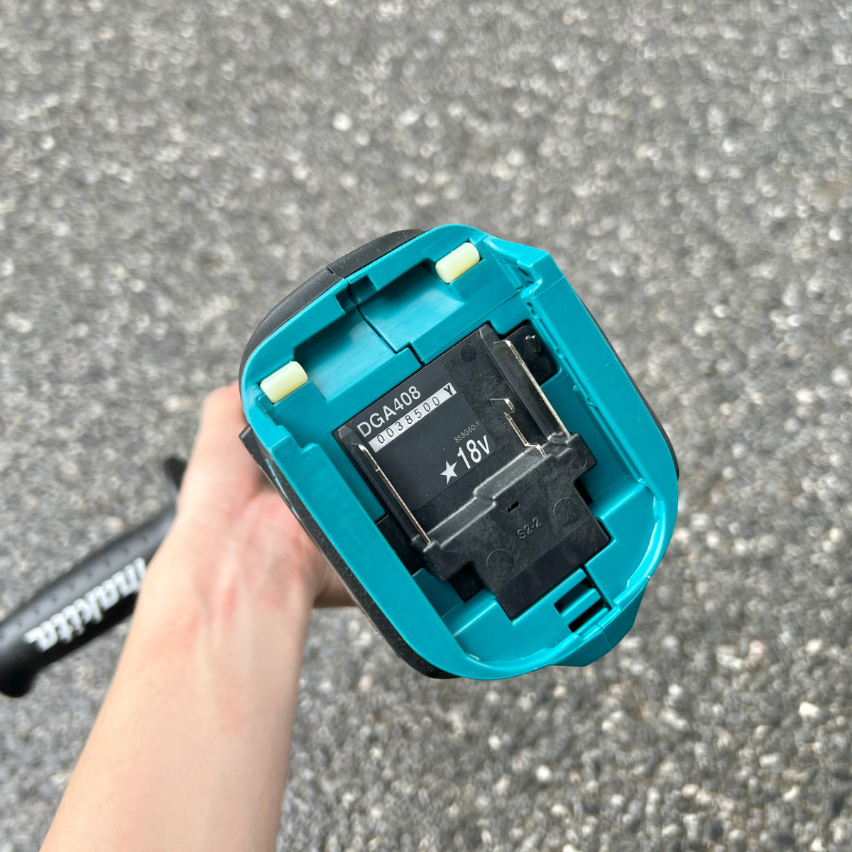 Máy mài góc dùng pin Makita DGA408