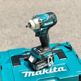 Máy siết bu lông dùng pin Makita DTW302RTJ (3/8″)