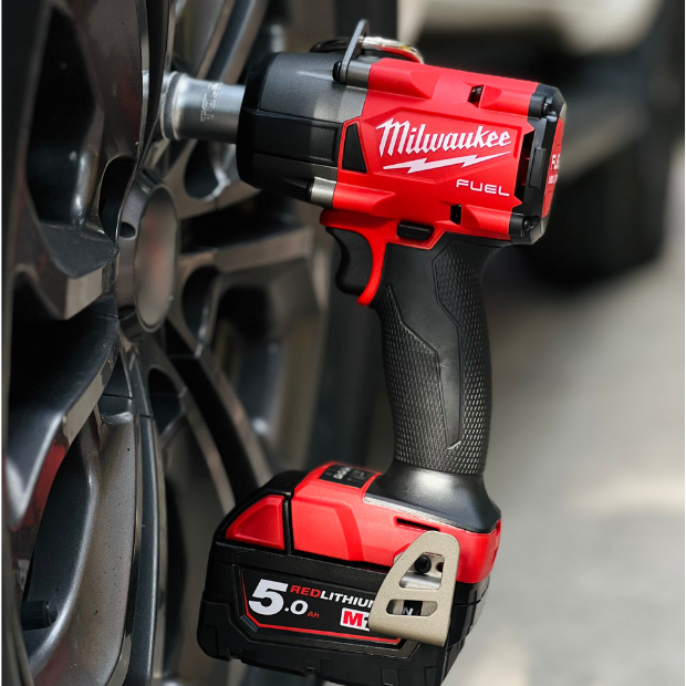 MÁY SIẾT BU LÔNG M18 FMTIW2F12