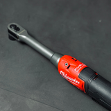 Máy siết bu lông xuyên tâm dùng pin Milwaukee M12 FPTR