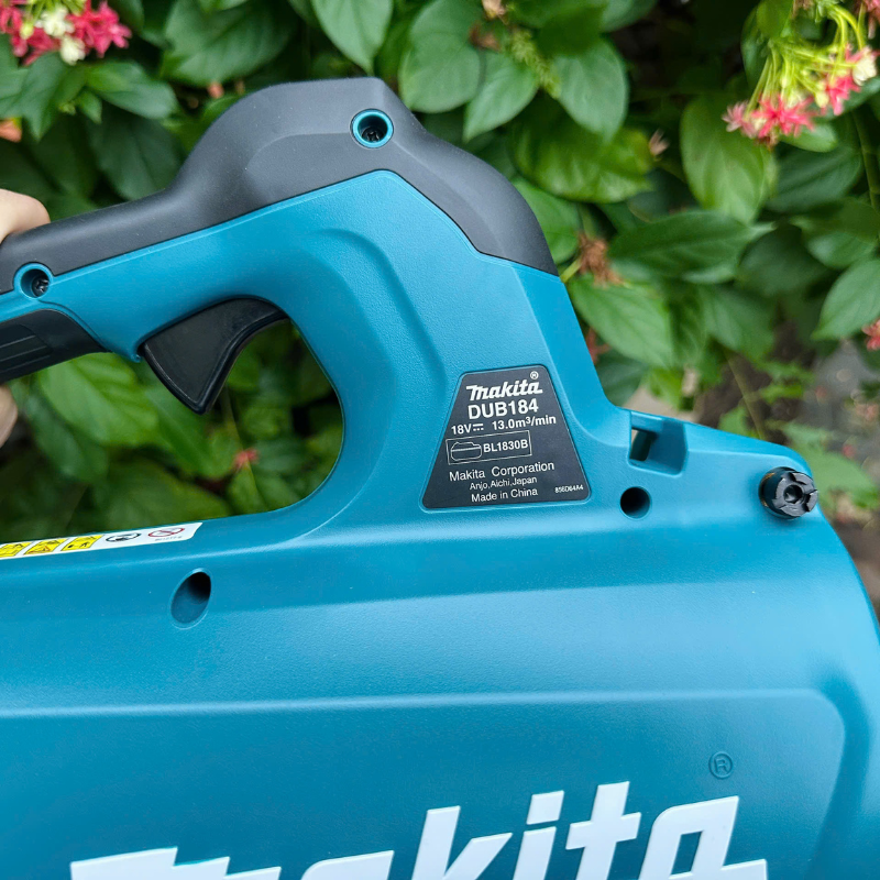 Máy thổi lá/bụi dùng pin 18V Makita DUB184Z