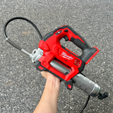 Máy tra mỡ Milwaukee M18 GG-0