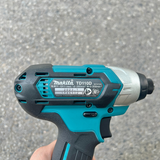 Máy vặn vít dùng pin 12V Makita TD110DSYE