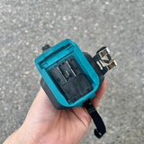Chân pin Máy vặn vít dùng pin 12V Makita TD110DSYE