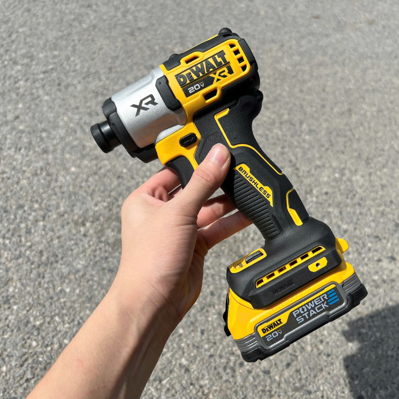 Máy vặn vít dùng pin 20V DeWalt DCF845