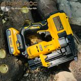 Máy bắn đinh pin Dewalt DCN623