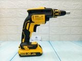 Máy bắt vít thạch cao Dewalt DCF620N - KR có bảng thông số  kỹ thuật ở phần đầu của máy