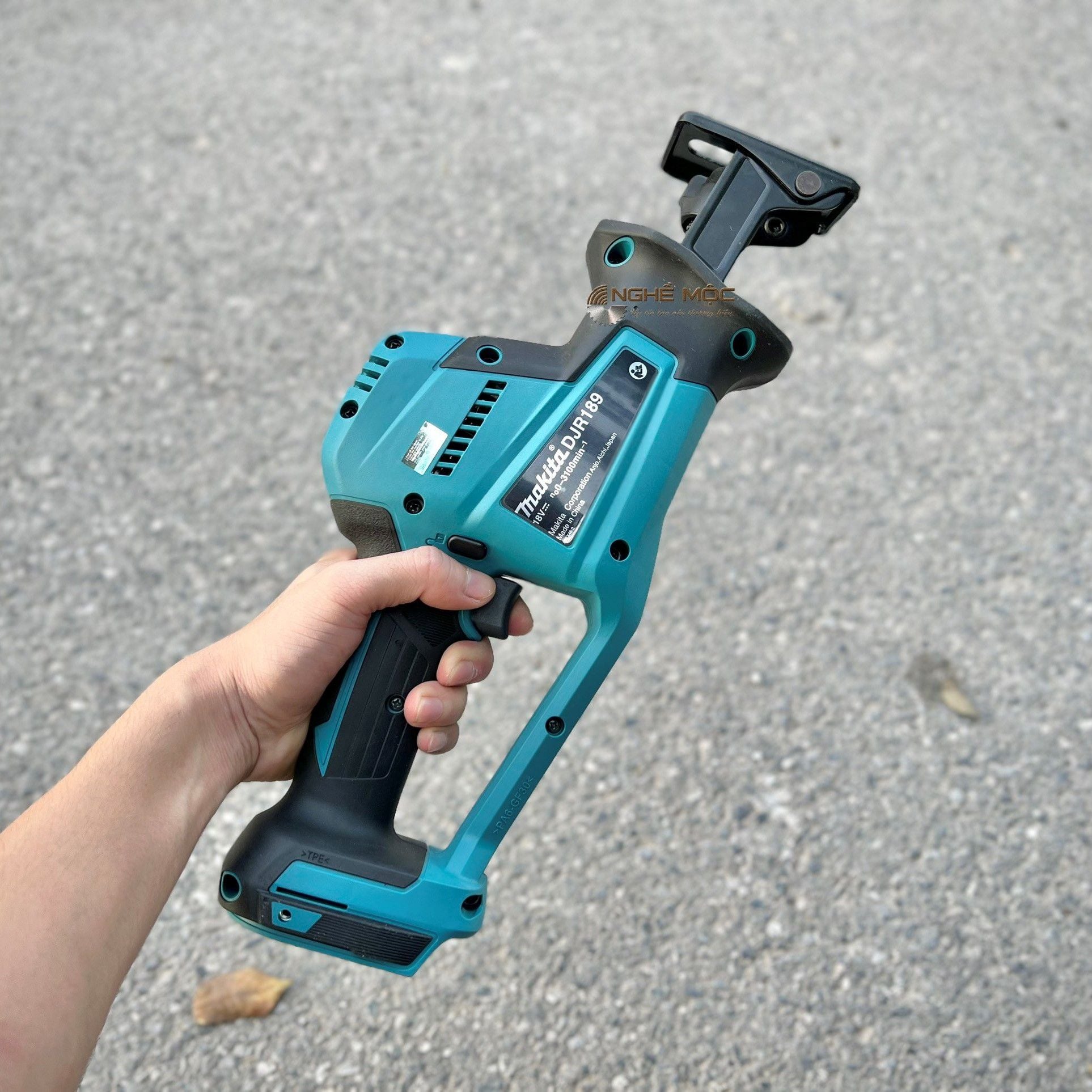 Máy cưa kiếm pin 18v Makita DJR189Z