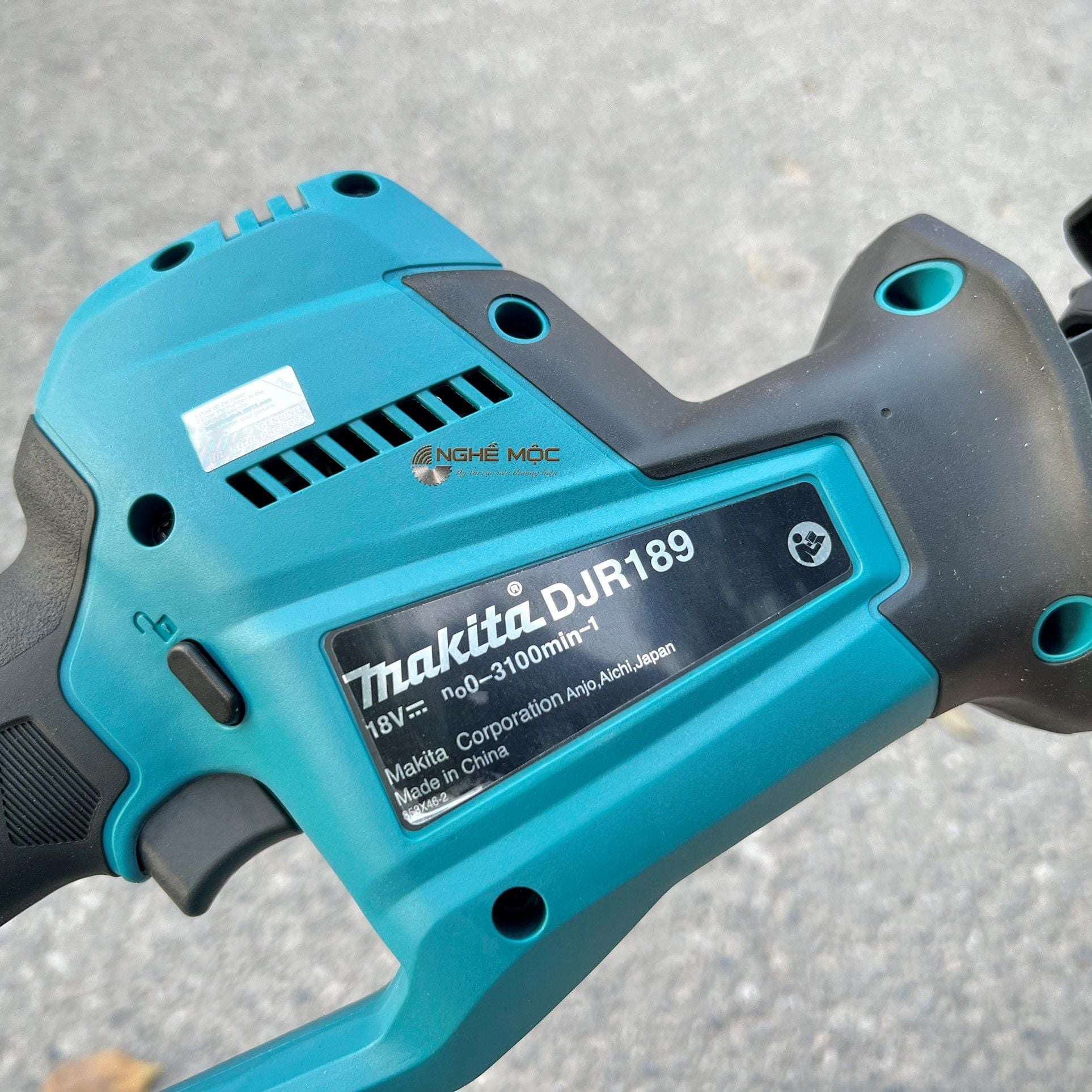 Máy cưa kiếm pin 18v Makita DJR189Z