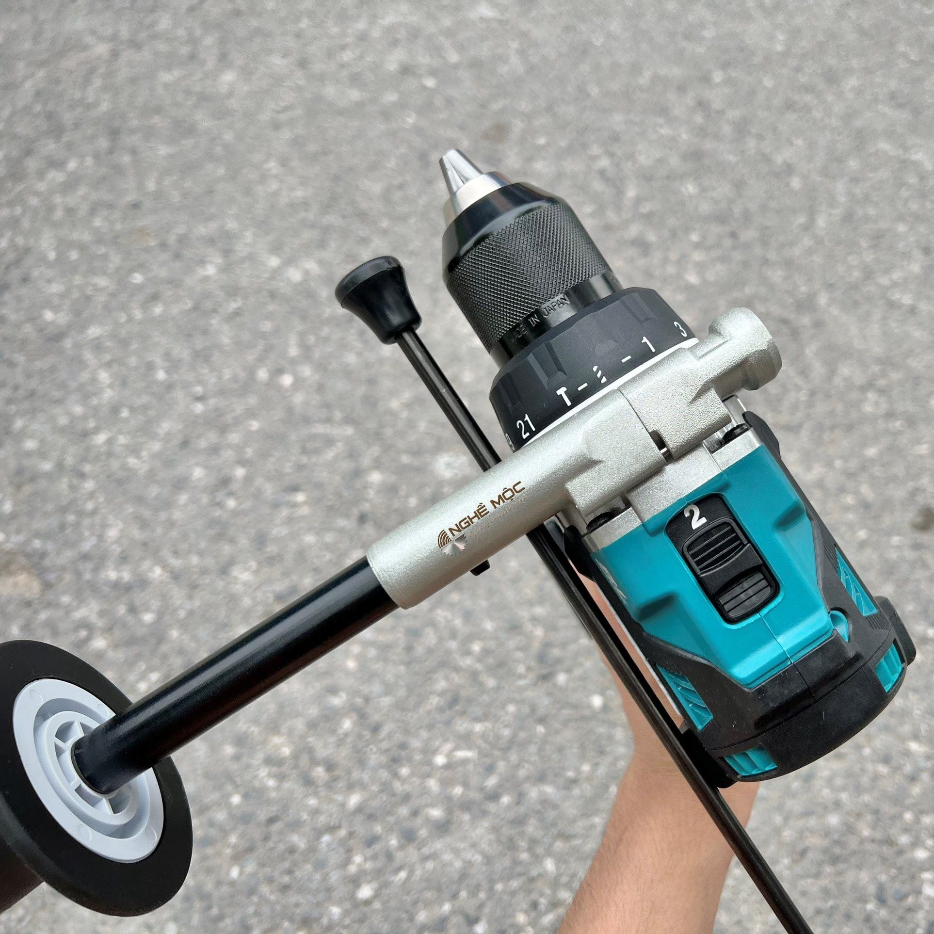 Máy khoan makita DHP486