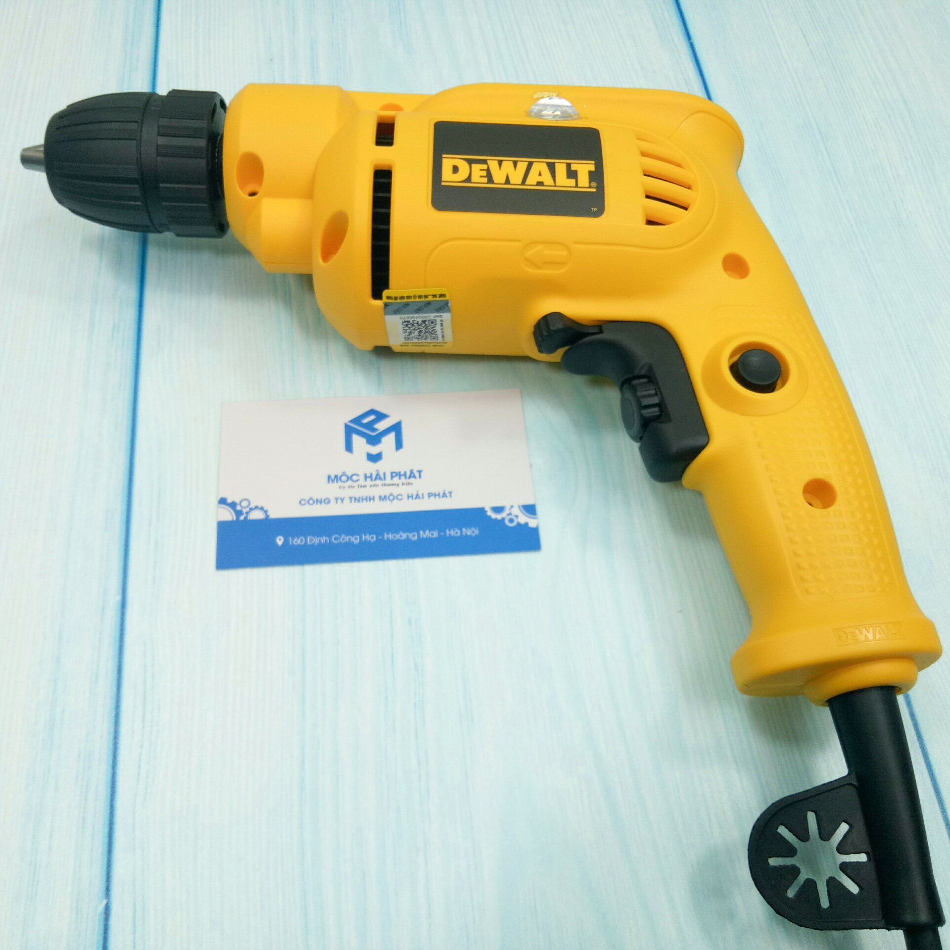 Máy khoan điện DeWalt đầu auto lock DWD014S