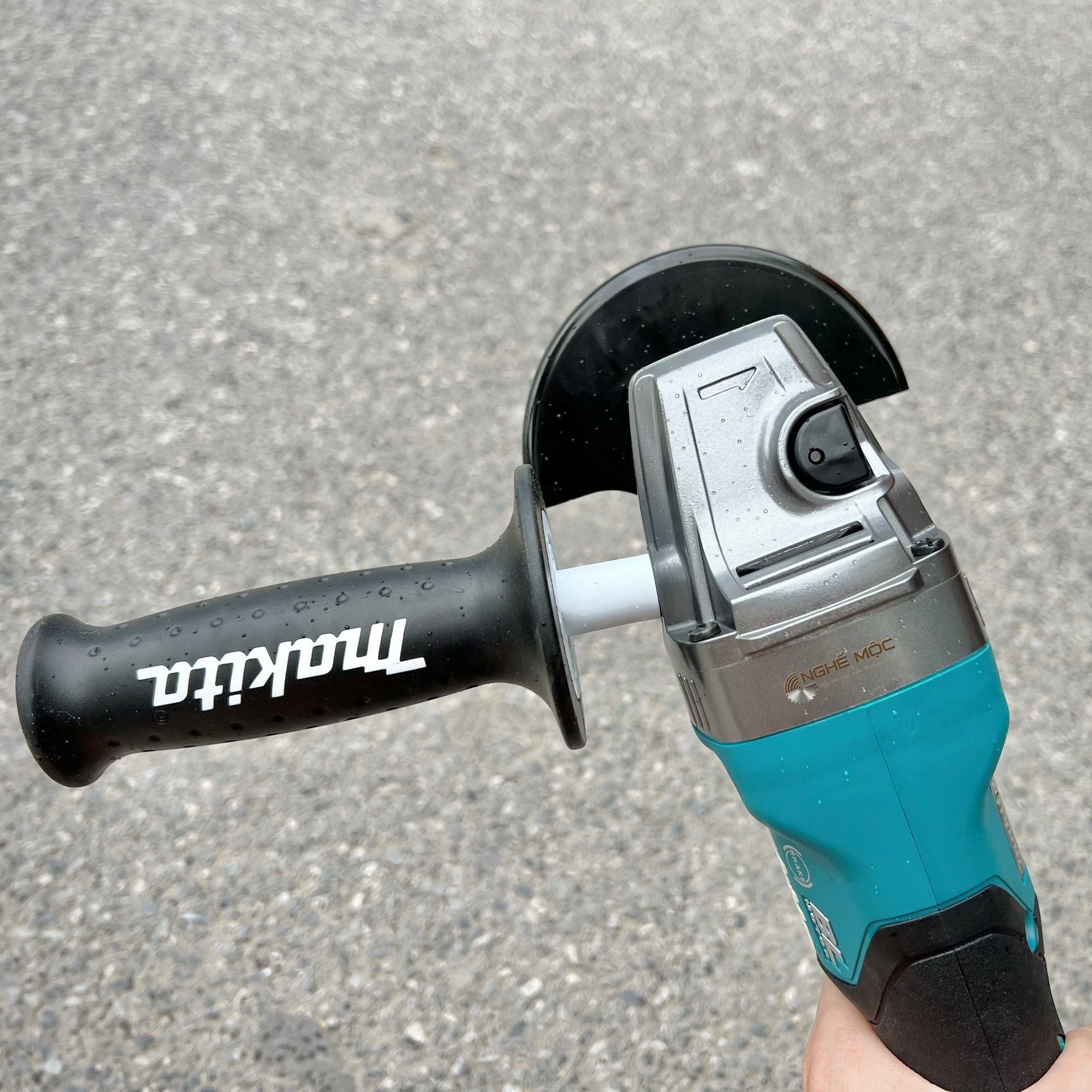 Máy mài góc dùng pin 40V XGT Makita GA011GZ