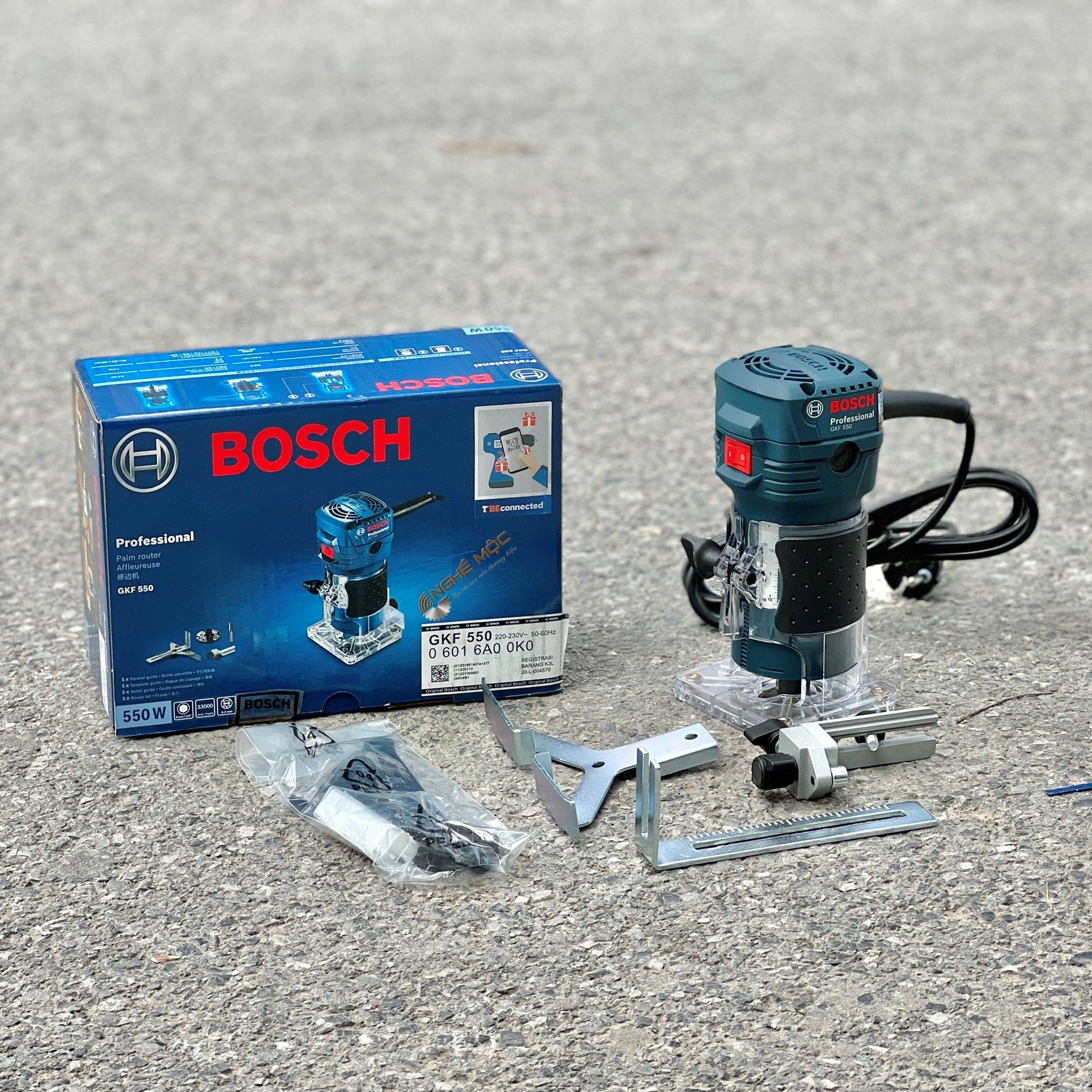 Máy phay gỗ Bosch GKF 550