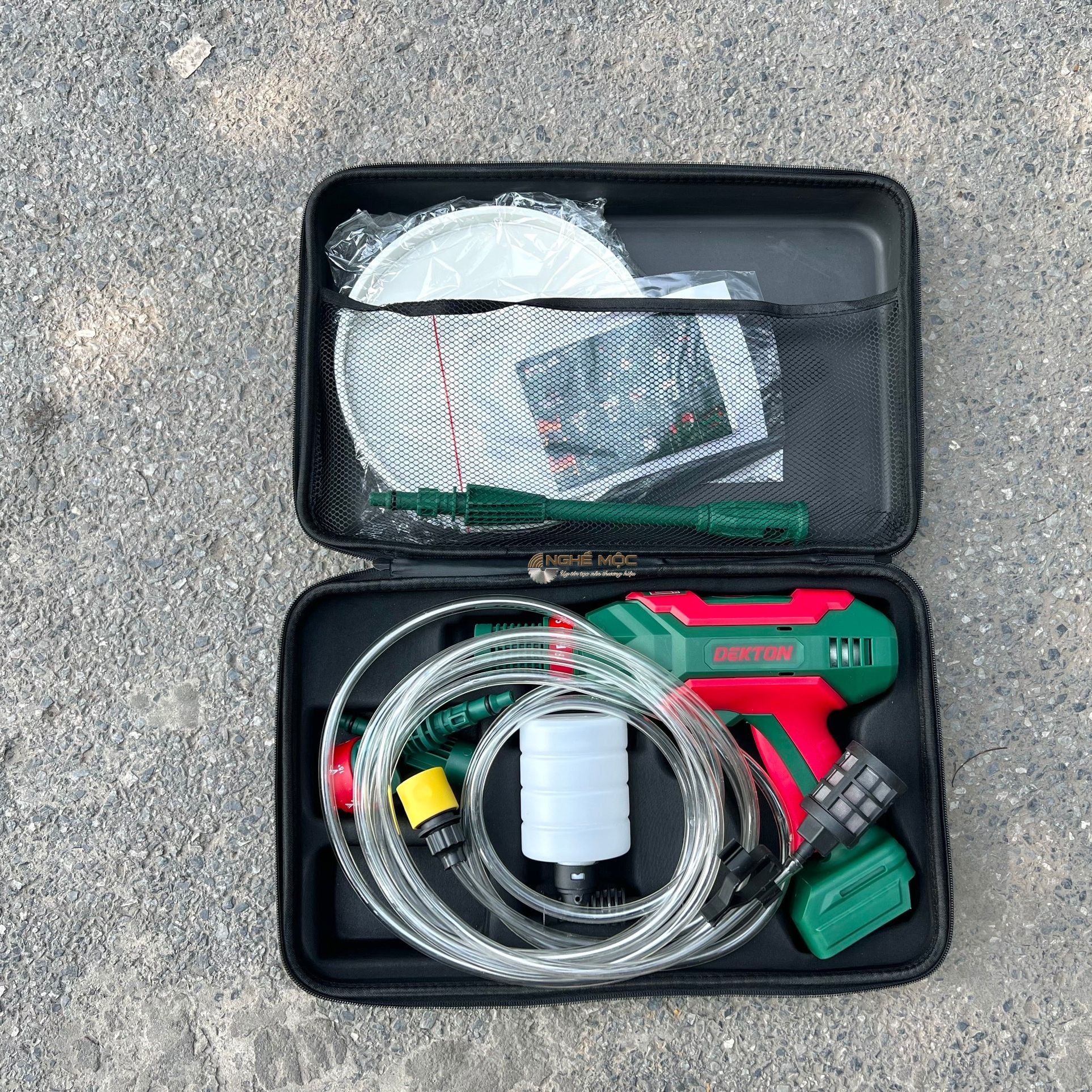 Máy rửa xe pin Dekton M21-SRX1401BL