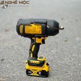 Máy siết bulong dùng pin Dewalt DCF900