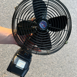 Quạt dùng pin  Boshun (không quay) có thân hình nhỏ gọn và linh động