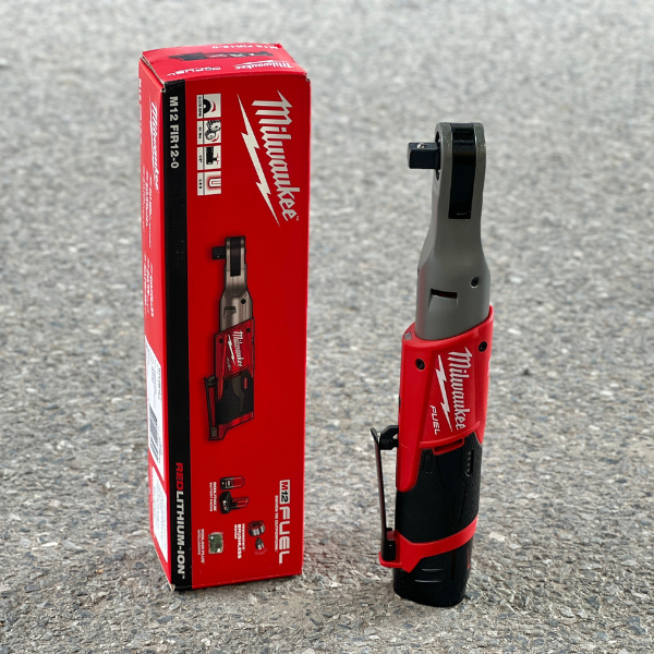 Thân máy siết bu lông góc Milwaukee M12 FIR12-0