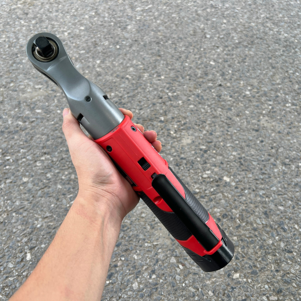 Thân máy siết bu lông góc Milwaukee M12 FIR12-0