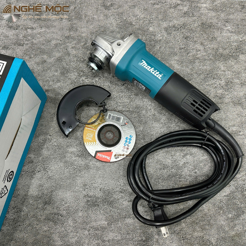 Máy mài góc cầm tay 100mm Makita 9553B có đường dây điện dài