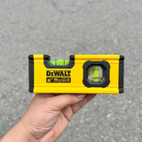 Thước thủy Dewalt DWHT42802 15cm