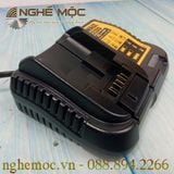 SẠC DEWALT DCB112