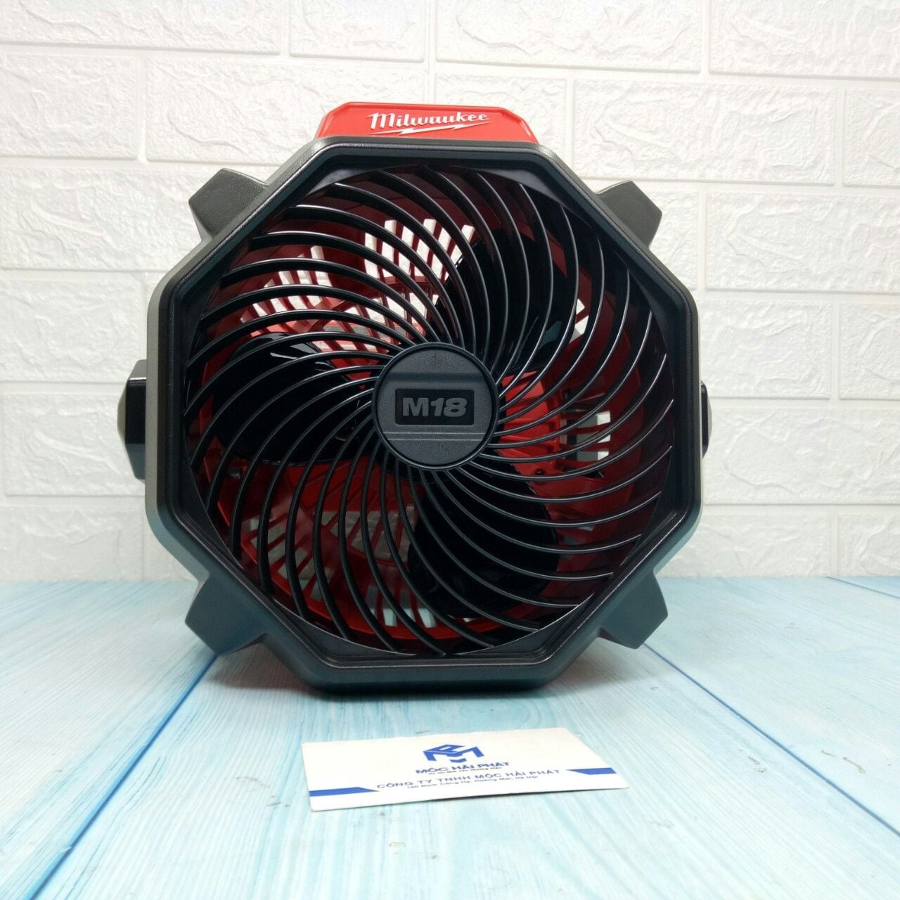 Quạt pin milwaukee