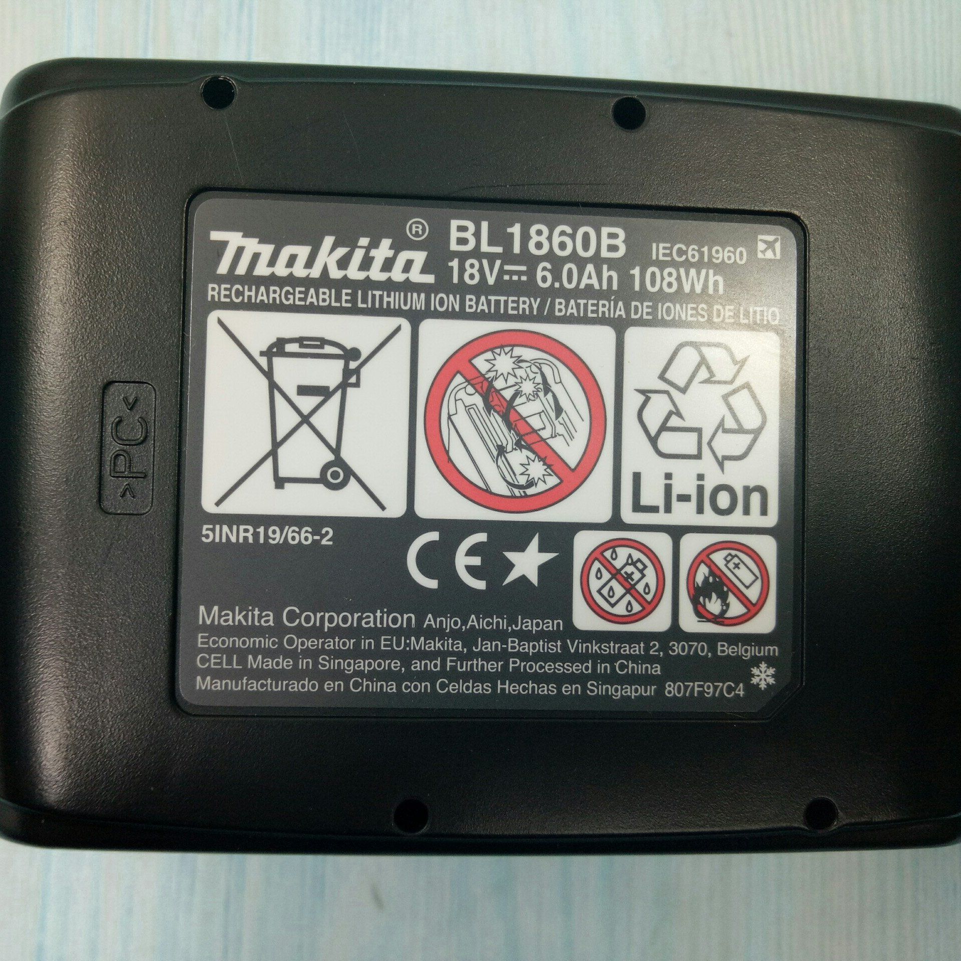 Pin Lithium-Ion 6.0Ah 18V Makita (BL1860B) – mochaiphat