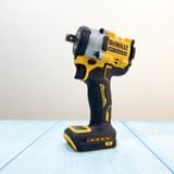 Máy siết bulong cầm tay Dewalt DCF921