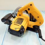 Máy cưa đĩa Dewalt DWE561