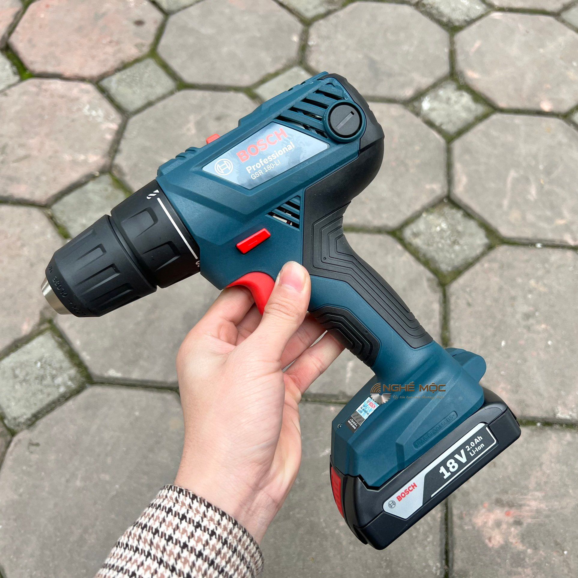 Máy khoan vặn vít pin Bosch GSR 180-LI