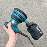 Máy chà nhãm quỹ đạo makita M9204B