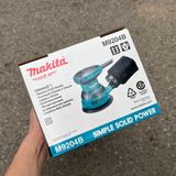 Máy chà nhãm quỹ đạo makita M9204B