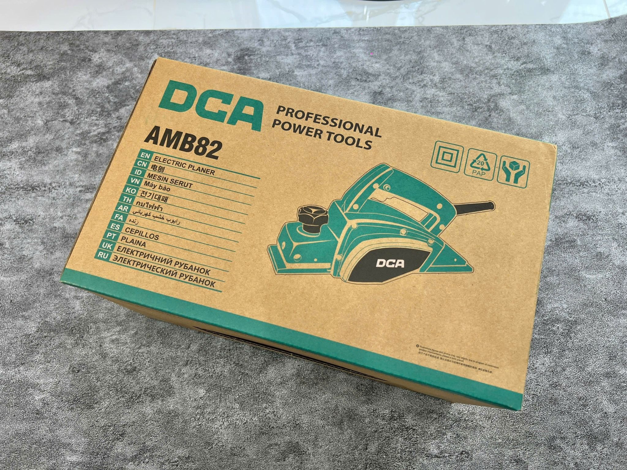 Máy bào gỗ hiệu DCA AMB82