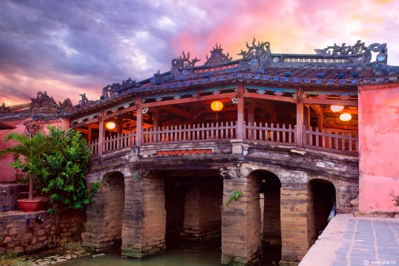 5-DAY ITINERARY TO EXPERIENCE THE BEST OF CENTRAL VIETNAM: DANANG, HUE, HOI AN
